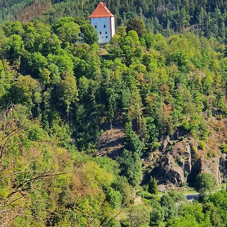 Gemütliches Glück Mit Gartensauna - Ideal Für Familien&paare